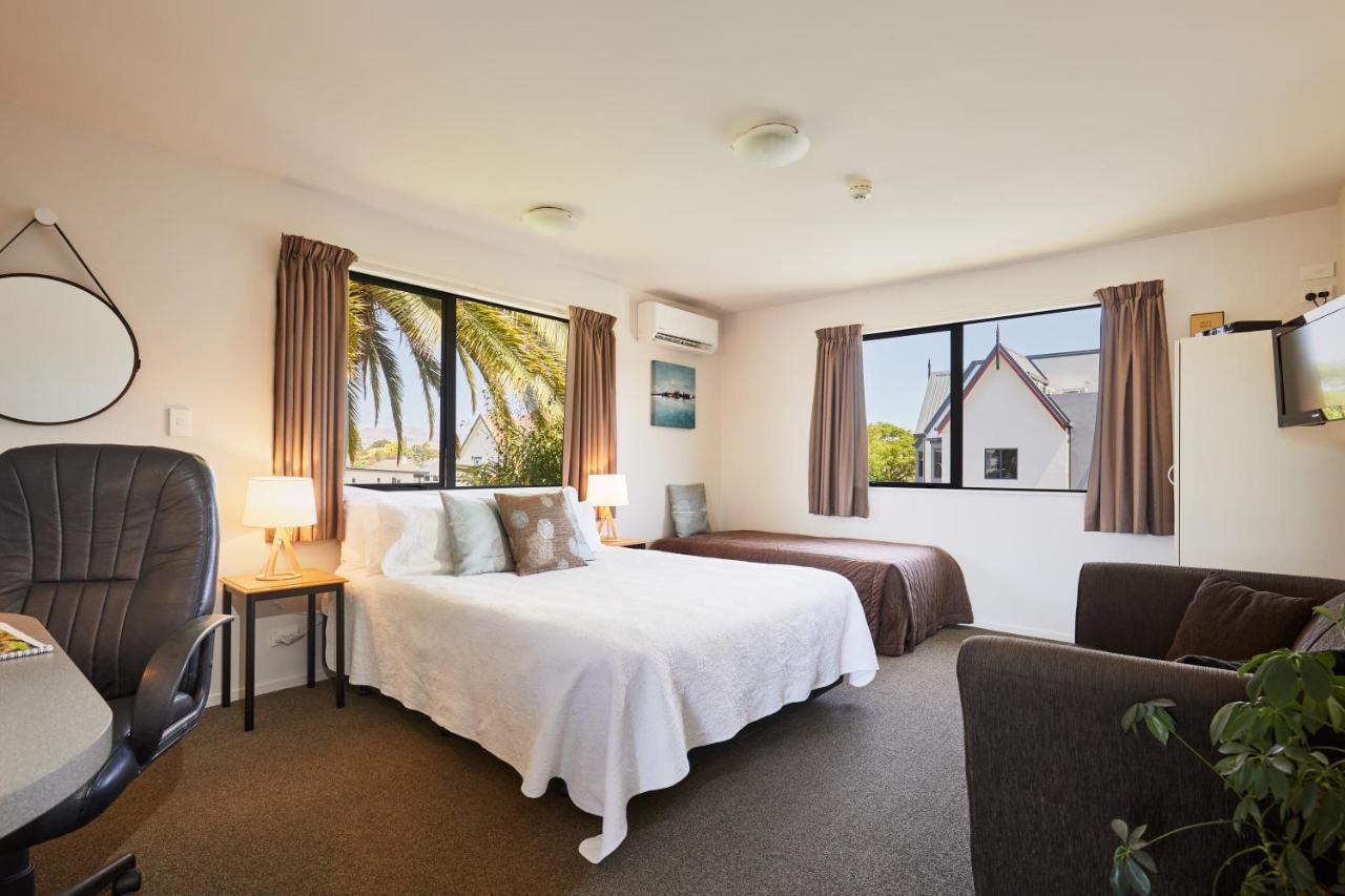 Blenheim Palms Motel Экстерьер фото