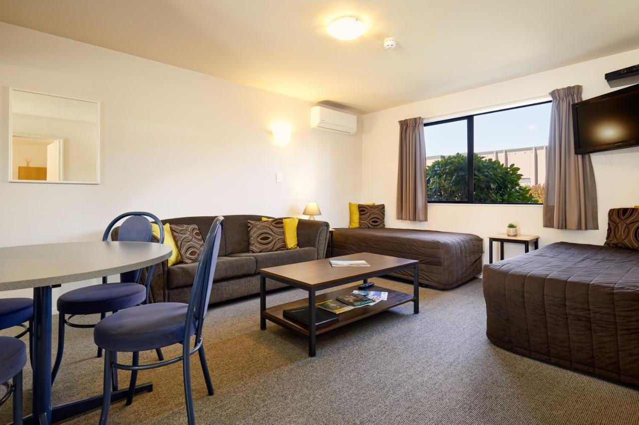 Blenheim Palms Motel Экстерьер фото