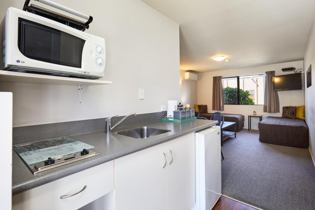 Blenheim Palms Motel Экстерьер фото