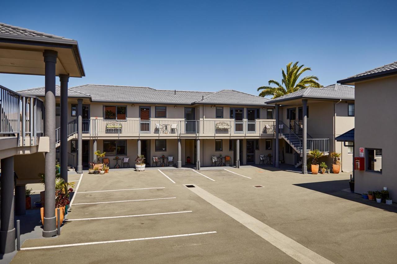 Blenheim Palms Motel Экстерьер фото