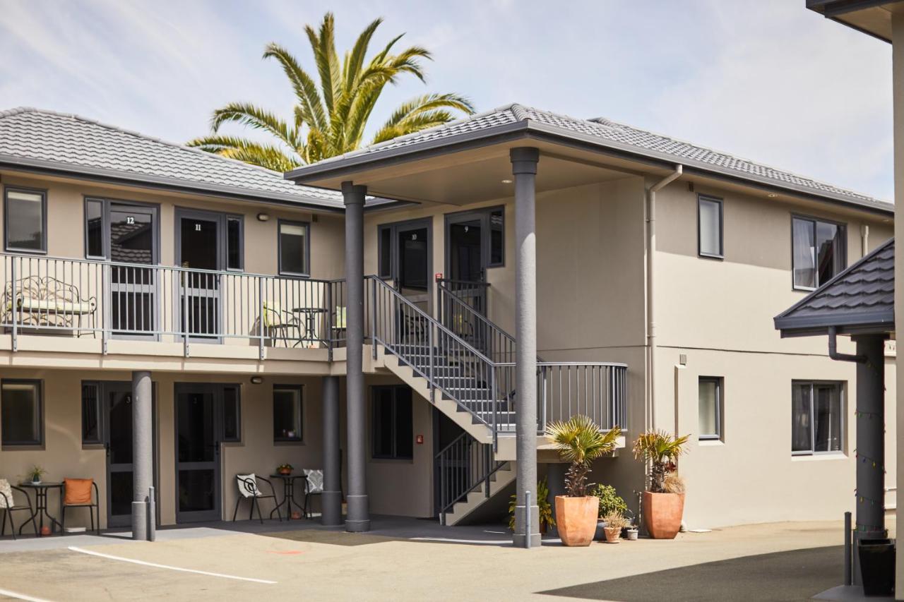 Blenheim Palms Motel Экстерьер фото