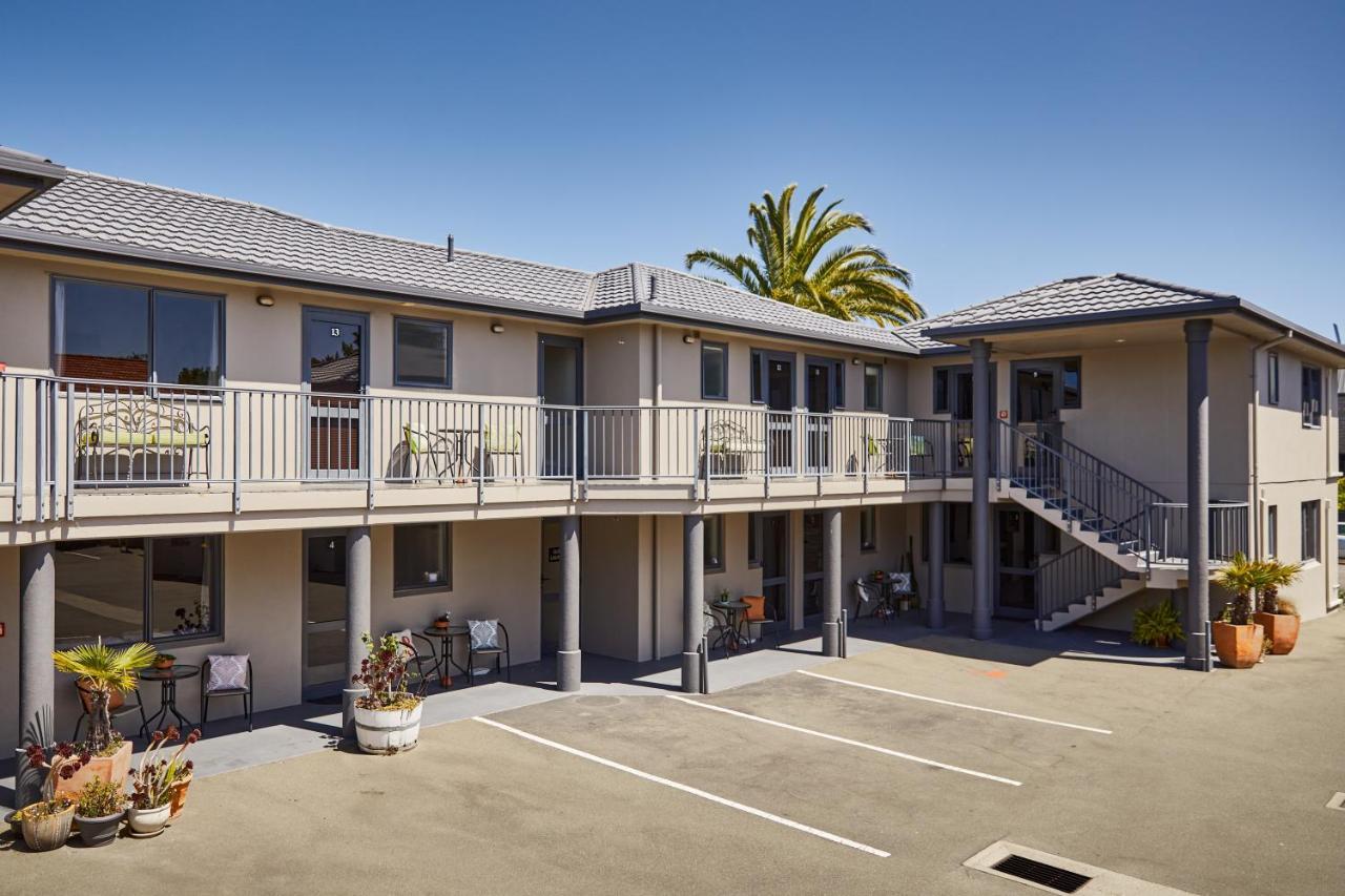 Blenheim Palms Motel Экстерьер фото