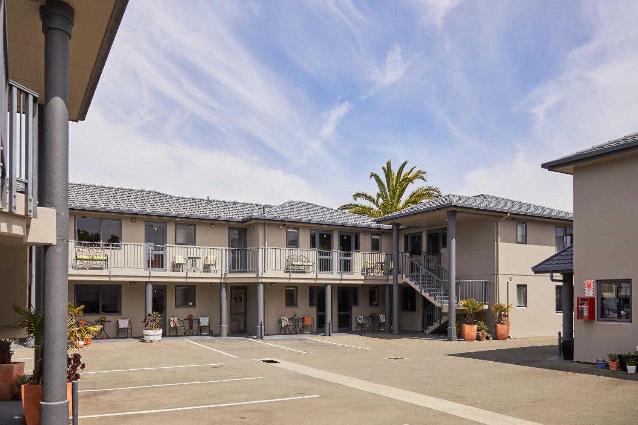 Blenheim Palms Motel Экстерьер фото